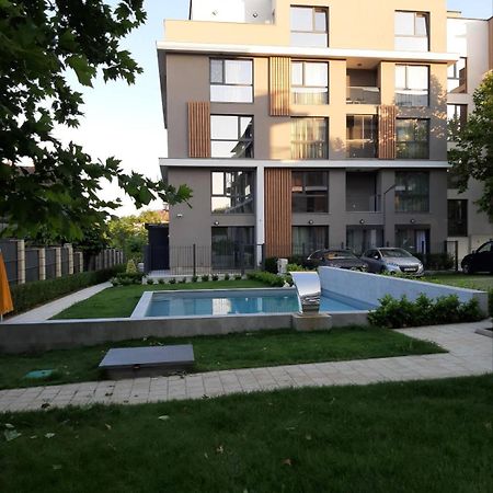 Appartement Апаратамент Deluxe1 à St Constantin et Helena Extérieur photo
