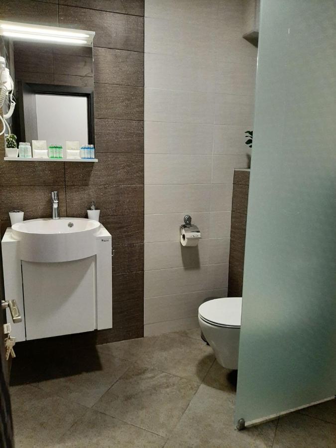 Appartement Апаратамент Deluxe1 à St Constantin et Helena Extérieur photo