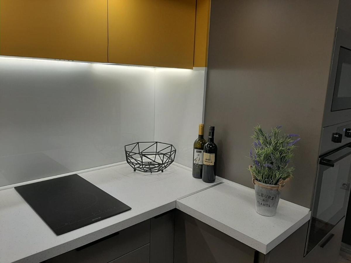Appartement Апаратамент Deluxe1 à St Constantin et Helena Extérieur photo