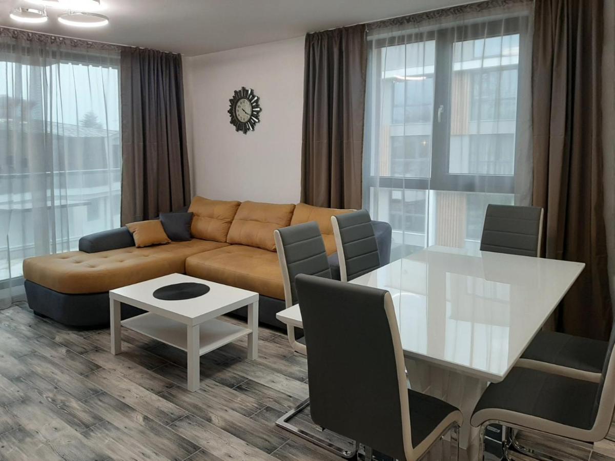 Appartement Апаратамент Deluxe1 à St Constantin et Helena Extérieur photo