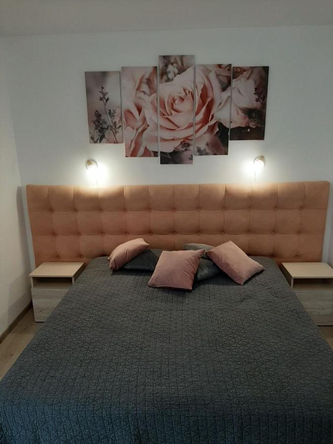 Appartement Апаратамент Deluxe1 à St Constantin et Helena Extérieur photo