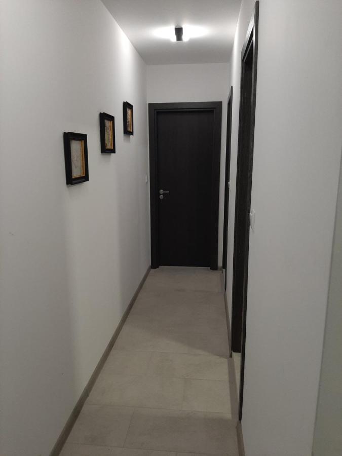 Appartement Апаратамент Deluxe1 à St Constantin et Helena Extérieur photo