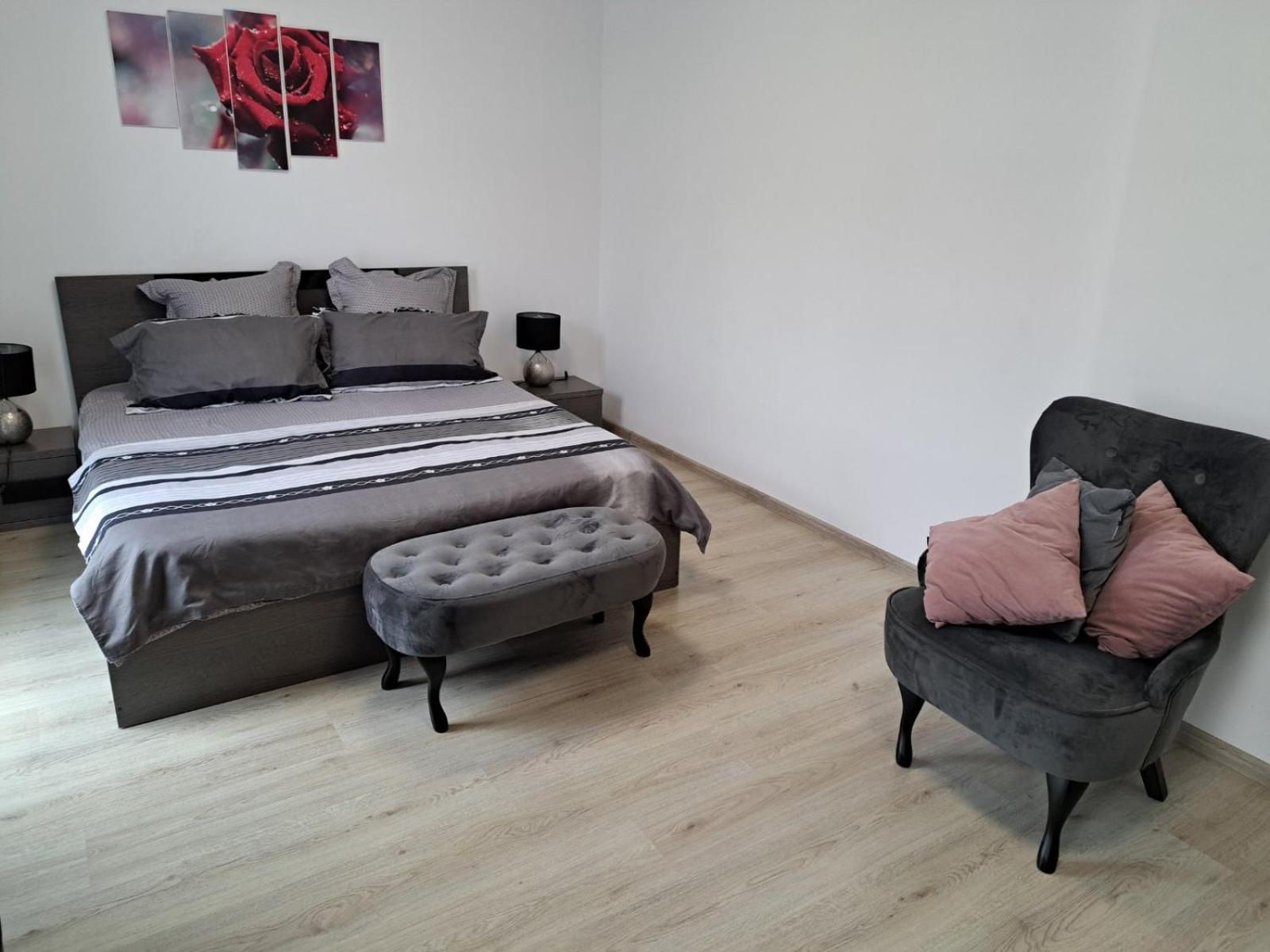 Appartement Апаратамент Deluxe1 à St Constantin et Helena Extérieur photo