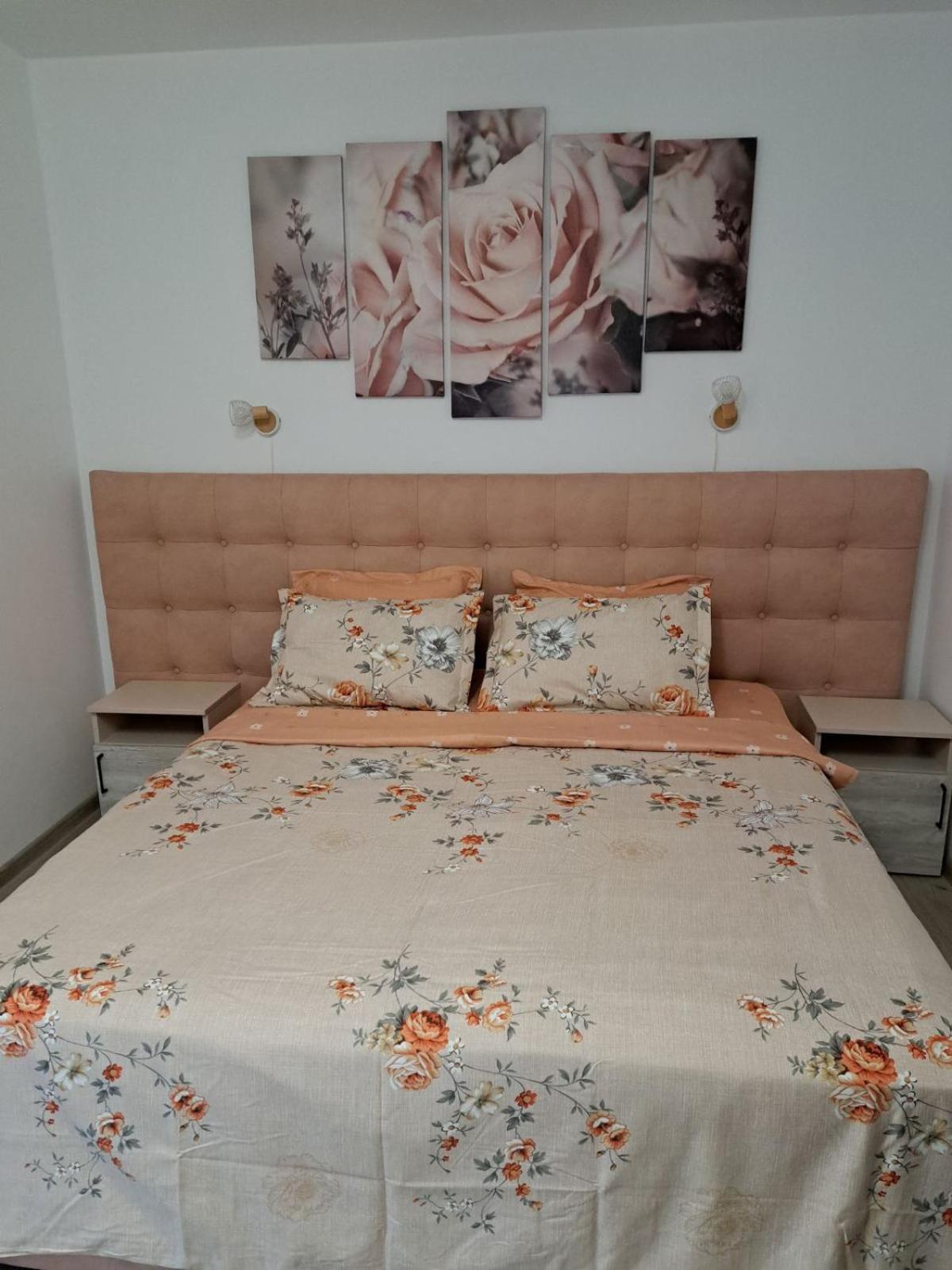 Appartement Апаратамент Deluxe1 à St Constantin et Helena Extérieur photo